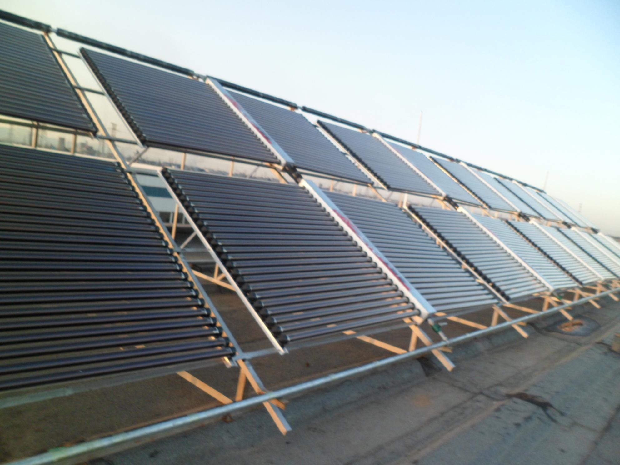 Central Heating System Vacuum Tube Hot Water Solar Collector OEM Service