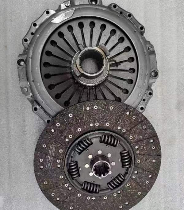 Clutch Kit 3400710066 3482001308 1878007046 6482000155 3400700600 for Volvo Truck Parts