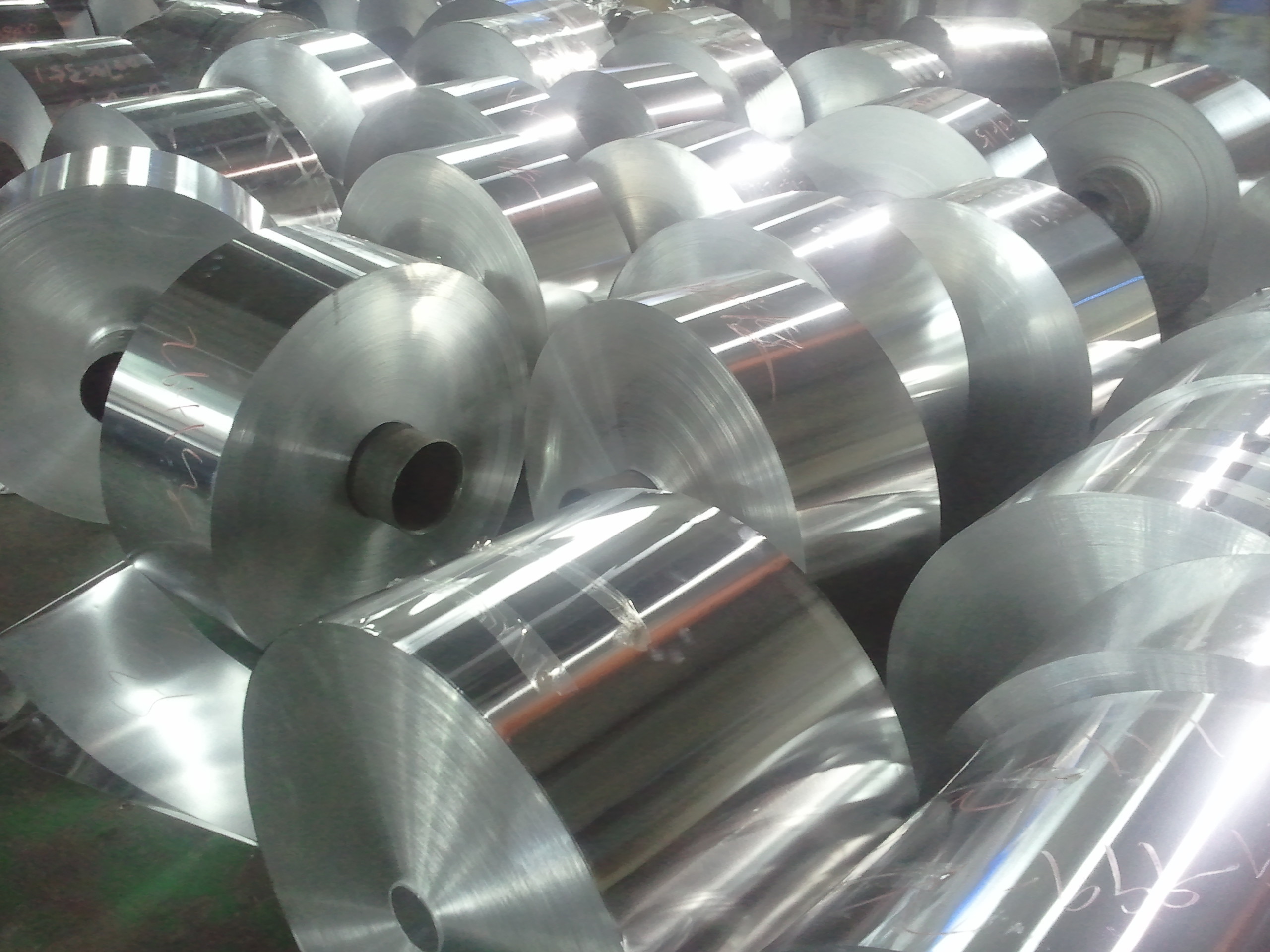Temper 1100 H18 Aluminium Decorative Foil , Silver Aluminium Foil Jumbo Roll