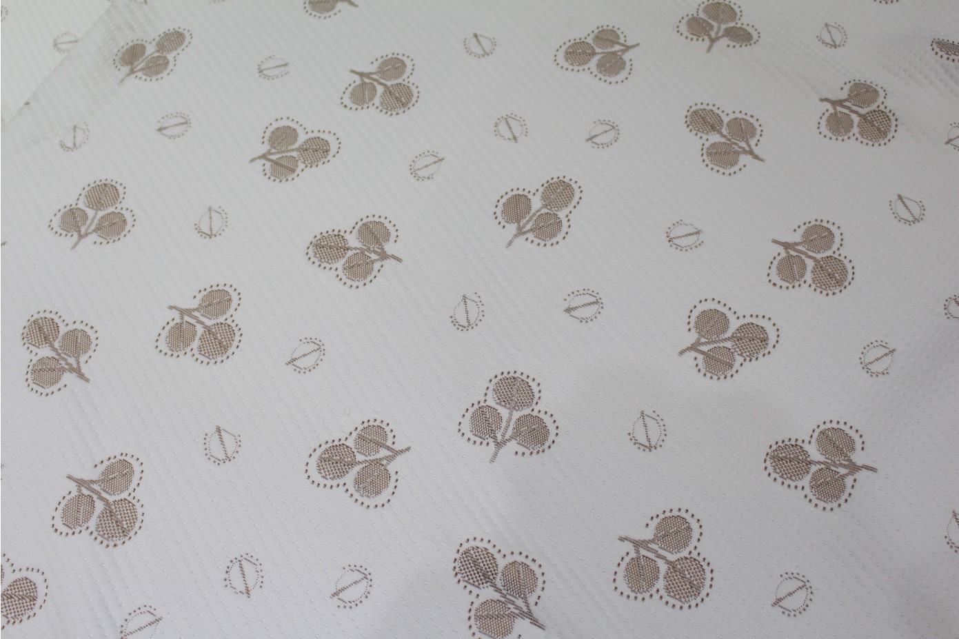 Breathable 160gsm Polyester Woven Jacquard Knitting Fabric for Mattress Cover