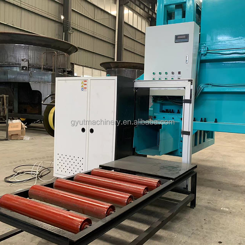 2024 Wheat Straw Grass Alfalfa Baling Machine Baler Silage Packing Machine in Pakistan