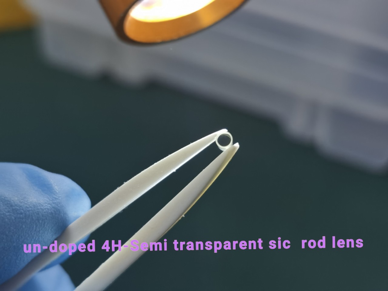 Polished Undoped 4h Semi Sic Single Crystal Rod Lens high purity