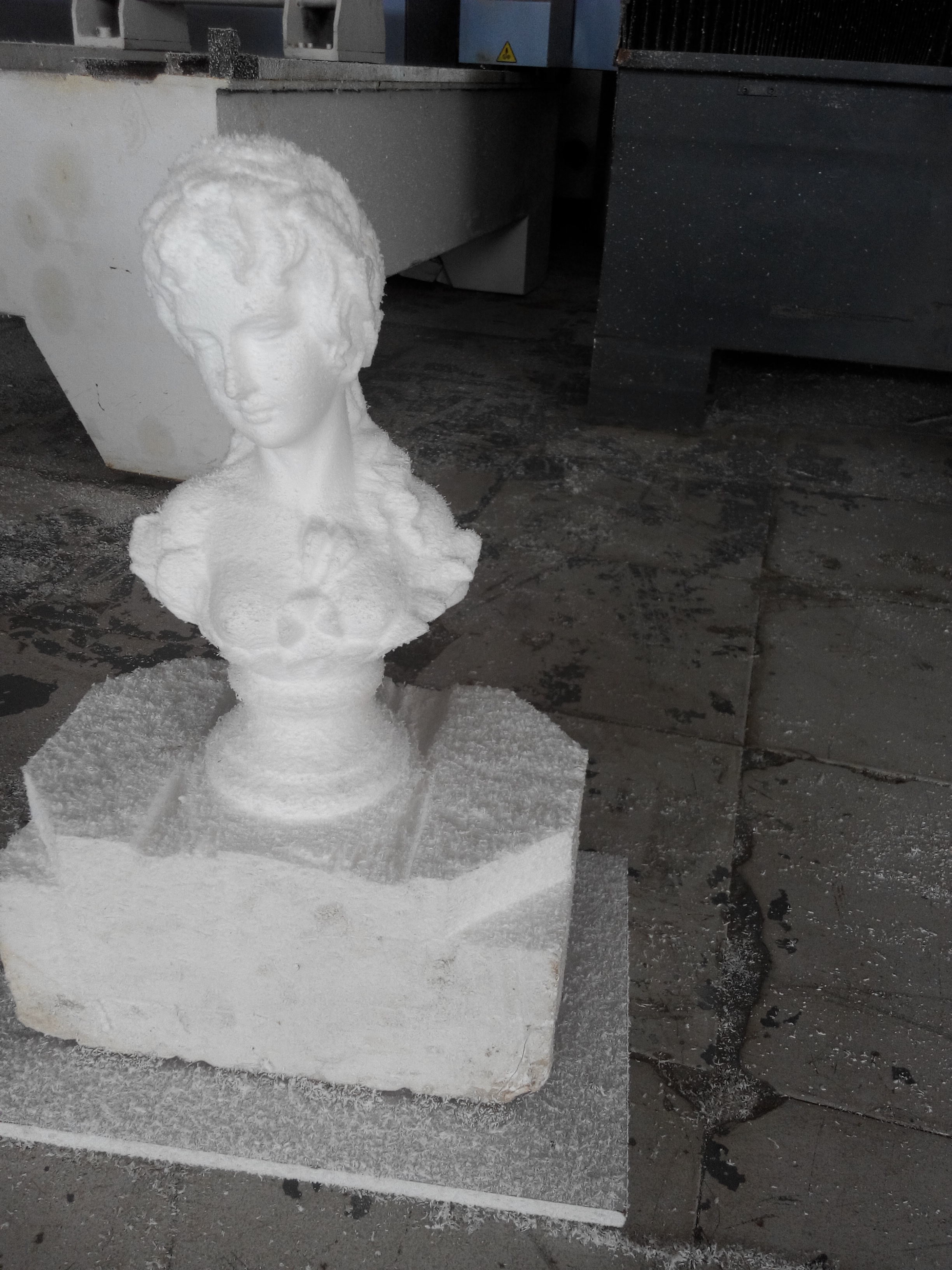 Robots Carve Sculptures Foam Engraving Machine Clothing Architectural