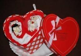 Quality Heart Gift Packing Cake Towel as a Birthday Gift (YT-9951) wholesale