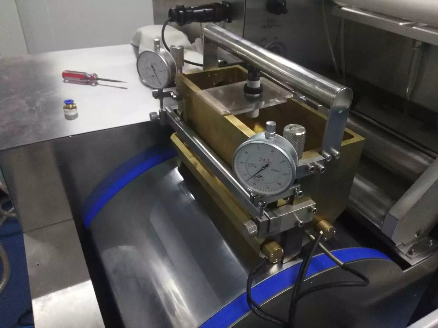 Fish Oil Automatic Capsule Machine S610 , Big Scale Gel Capsule Filling Machine