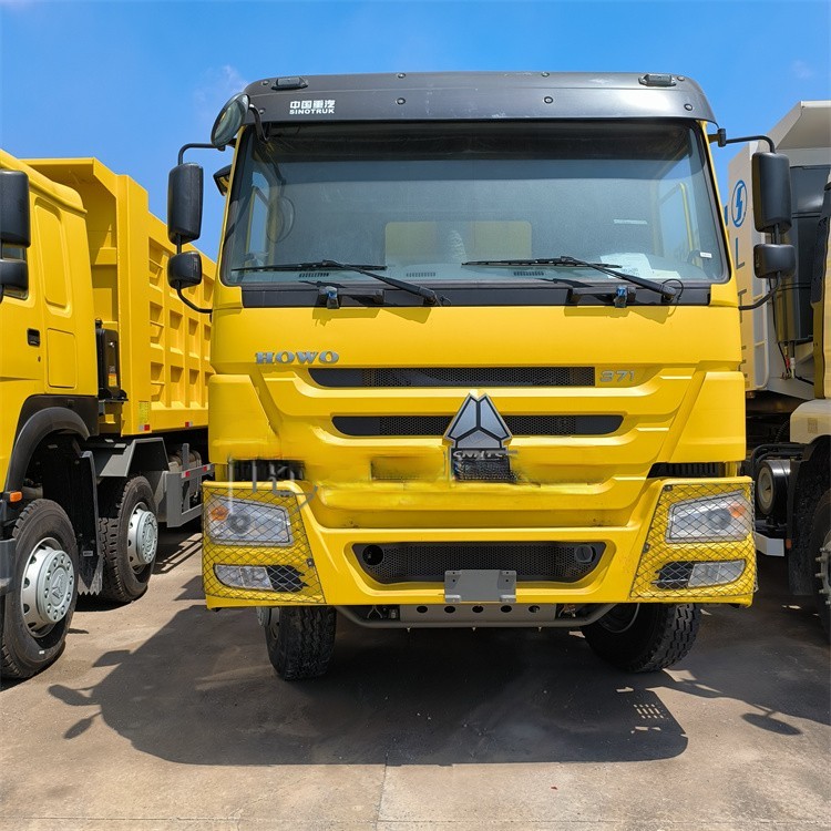 Automatic 8x4 371hp Sinotruk Howo Mine Sand Dump Tipper Truck 40 Ton 60 Ton In Africa