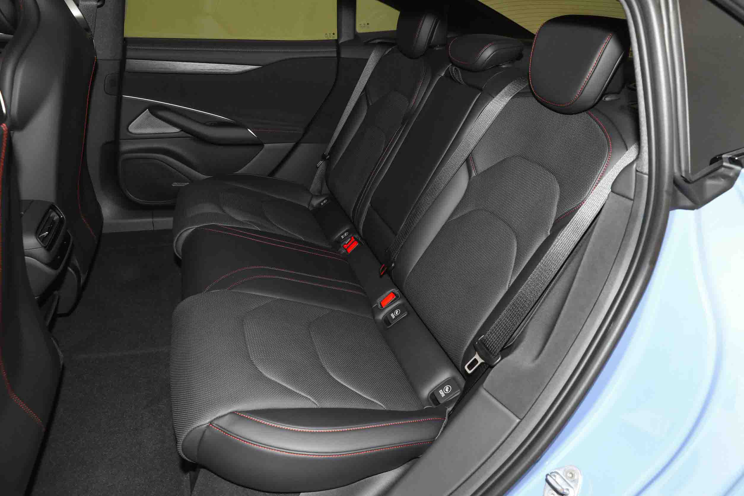 2024 Energy Type Battery Electric Vehicle WHEELBASE 3000mm Medium Large Sedan Xiao-mi SU7 Max Standard Edition by Su7