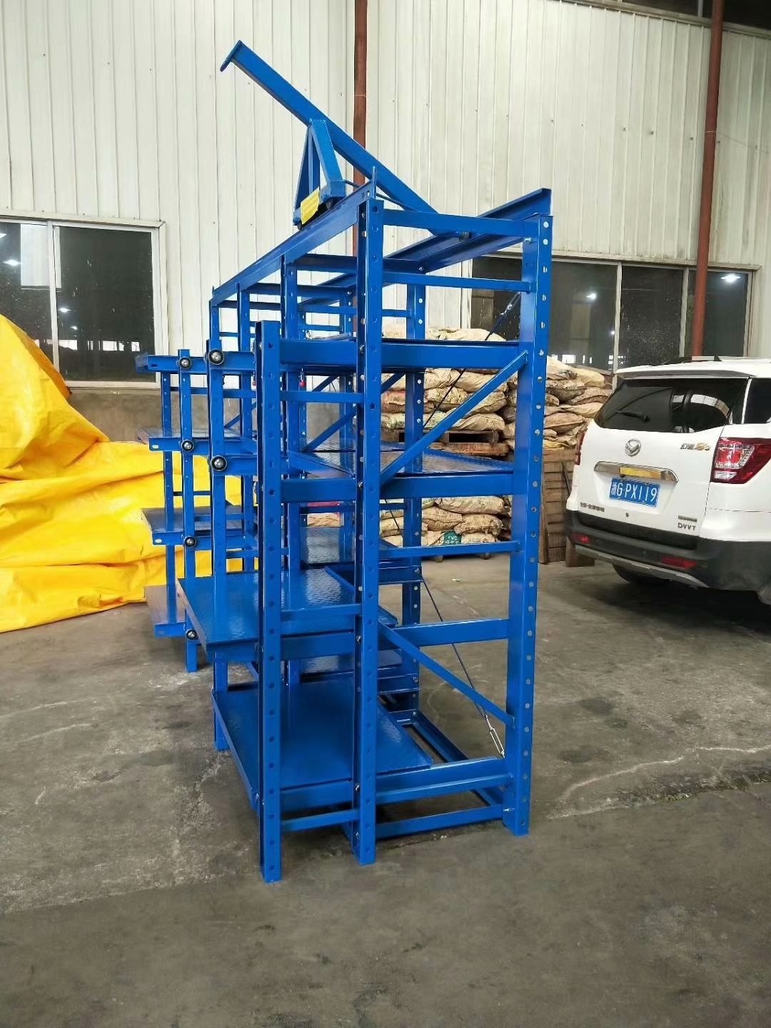 Adjustable Freely Home Hardware Shelving