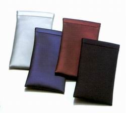 2024 hot soft sunglasses pouches bags from asia with metal spring clip closer