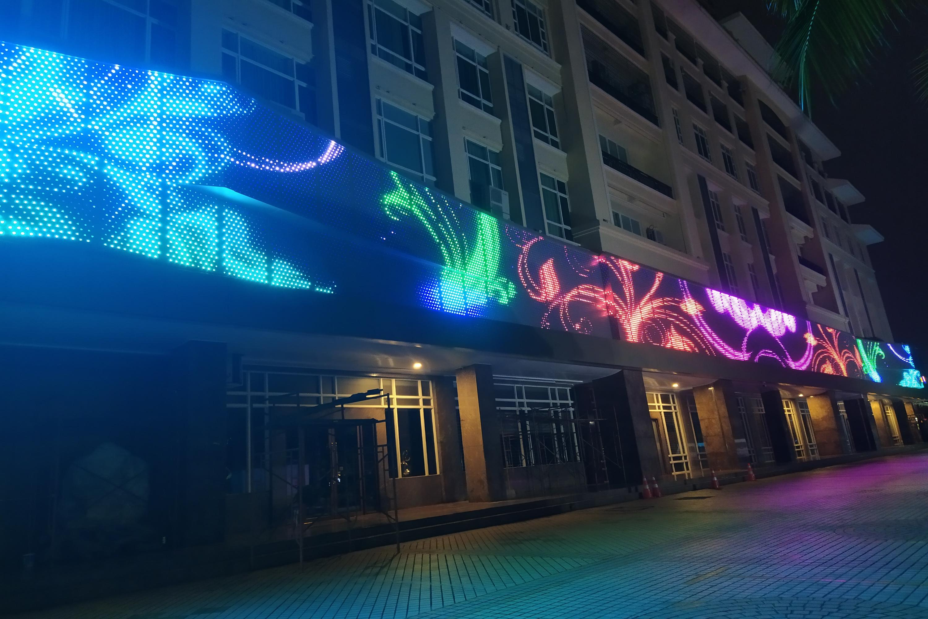 Indoor P100 Flexible LED Mesh Screen Display LED Dot Light Transparent