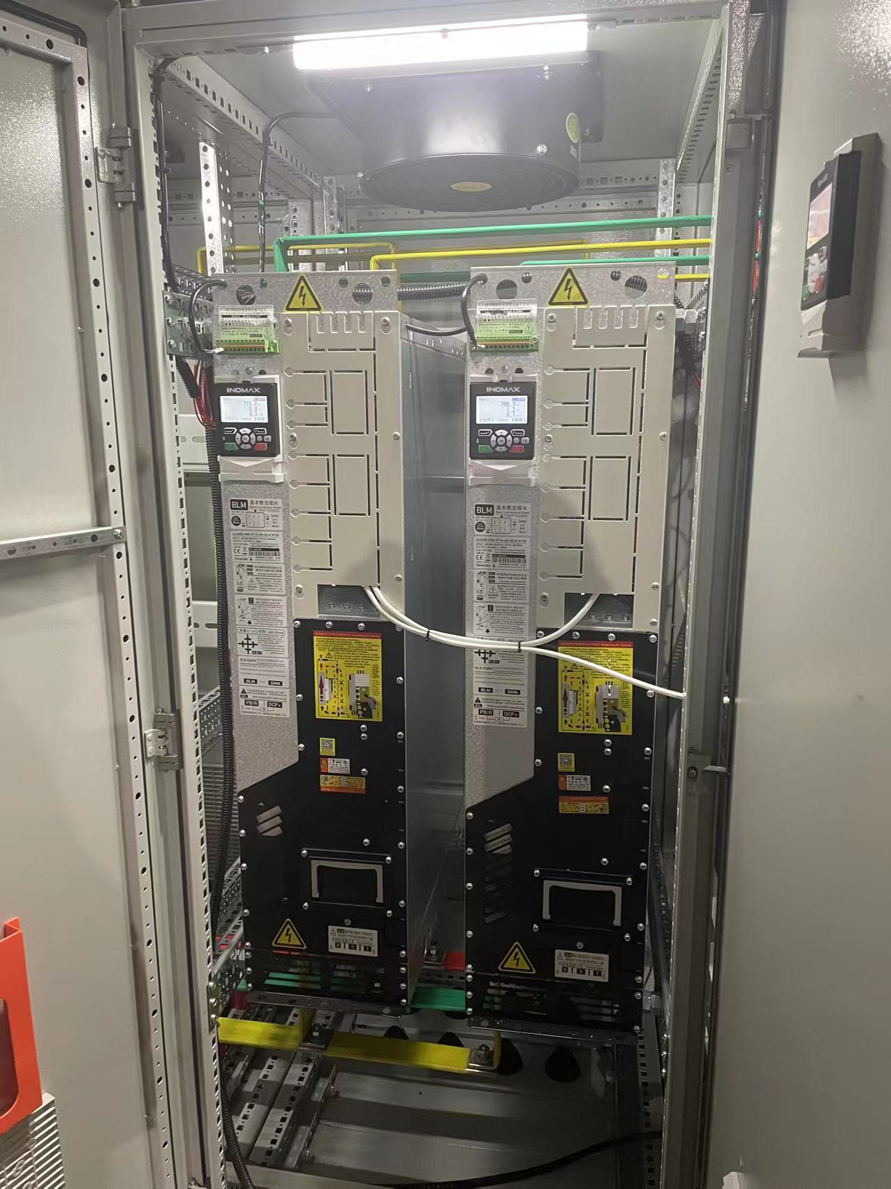 Inomax AC Variable Frequency Drives Space Saving For 380V 300HP PMSM Motors
