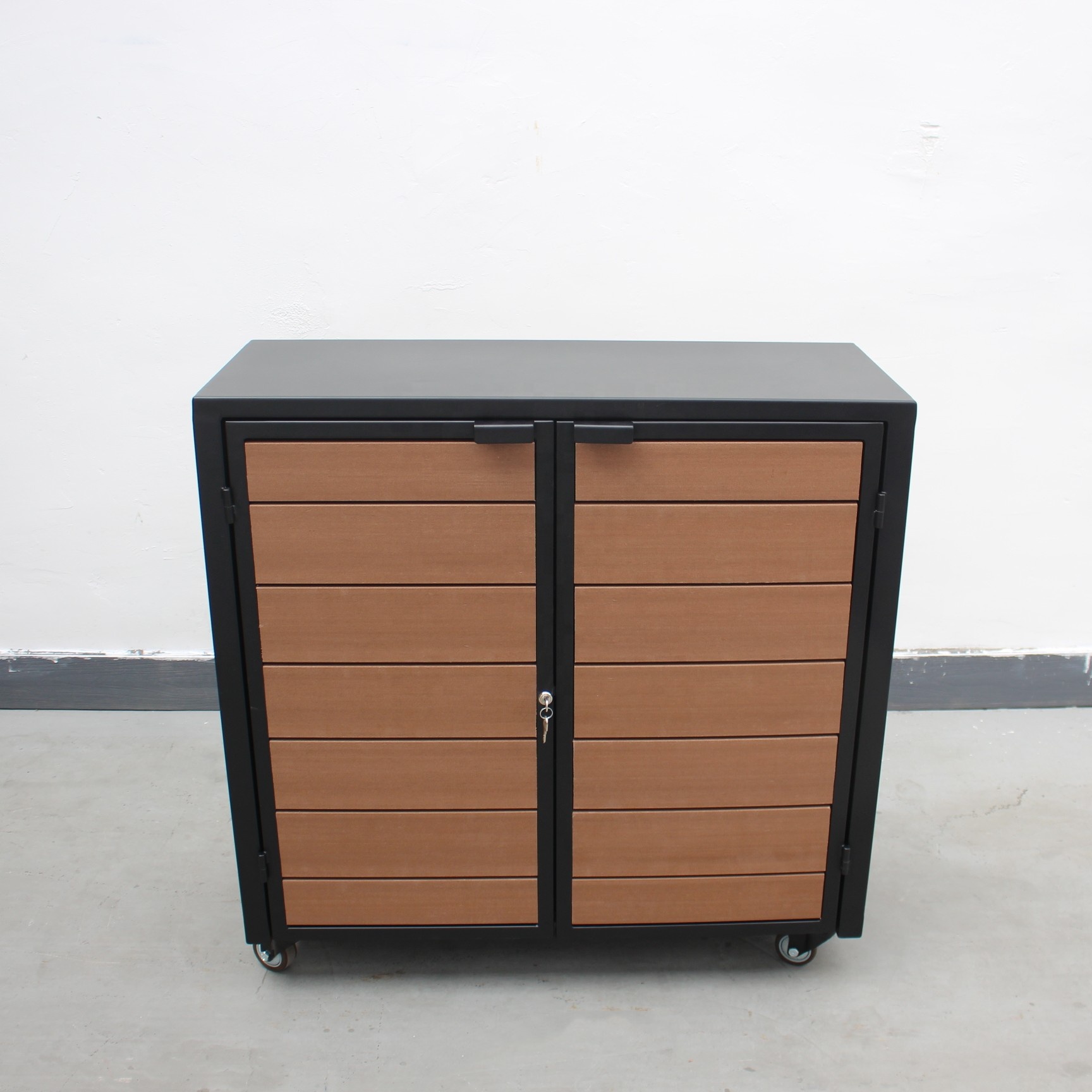Durable Waterproof Recycling Outdoor Bins Steel HDPE Plastic Wood Material For Spa Room