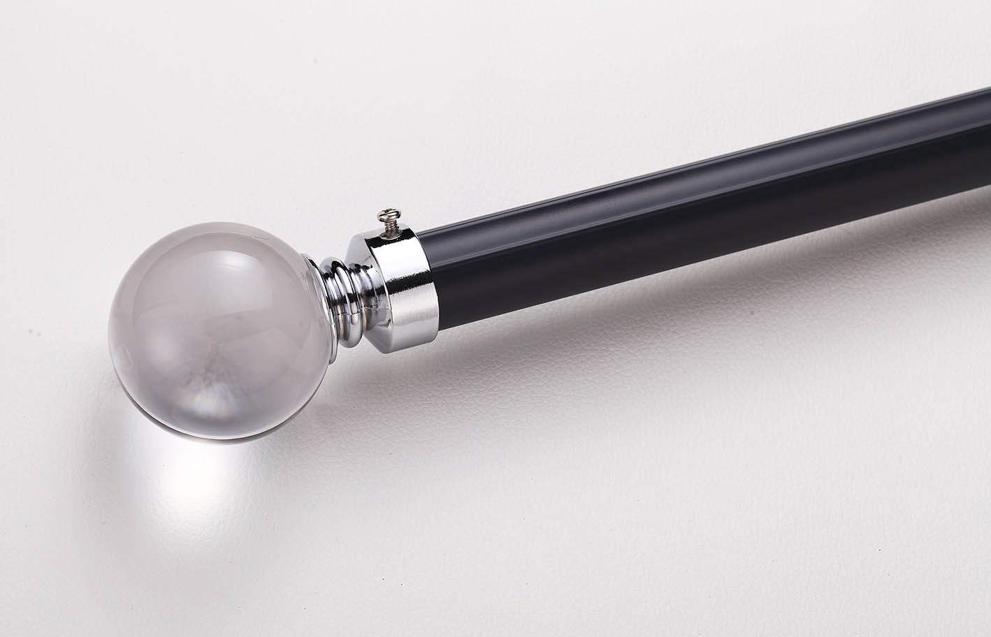 aluminum material silent to slide curtain rod with crystal end cap