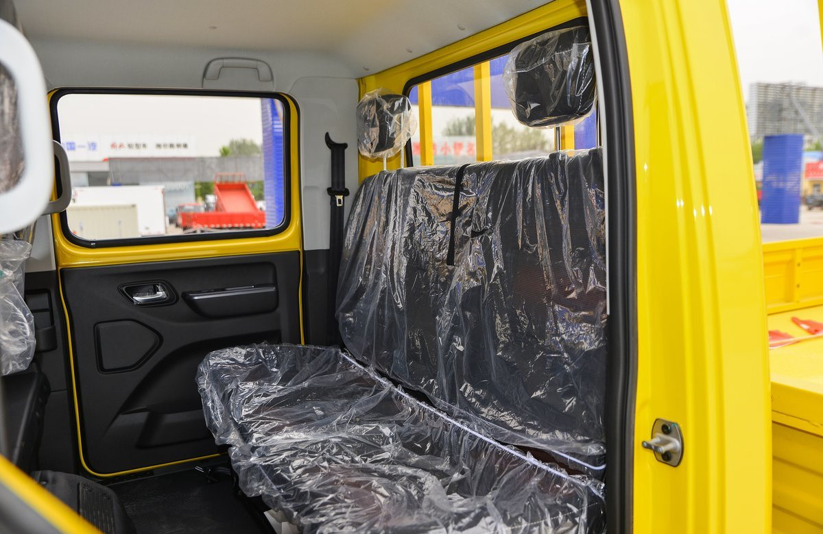 Truck Bed Box Foton Small Lorry Truck Double Row 5 Seats Cabin Gasoline Engine 6 Tirs LHD
