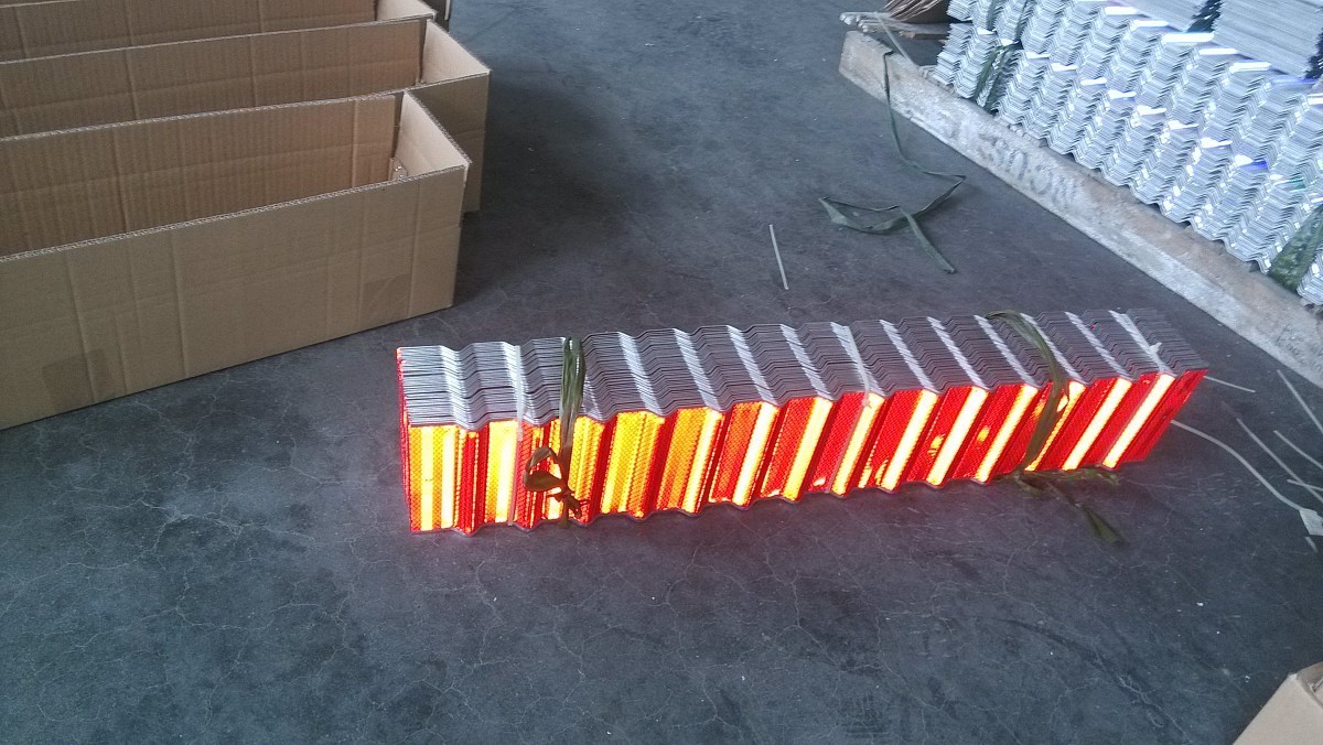 850mm Highway Guardrail Yellow White Aluminum Reflective Linear Delineator