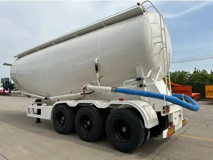 53 cbm v type Bulk Cement powder Tank Trailer bulk cement tank semi trailer / dry powder tanker truck