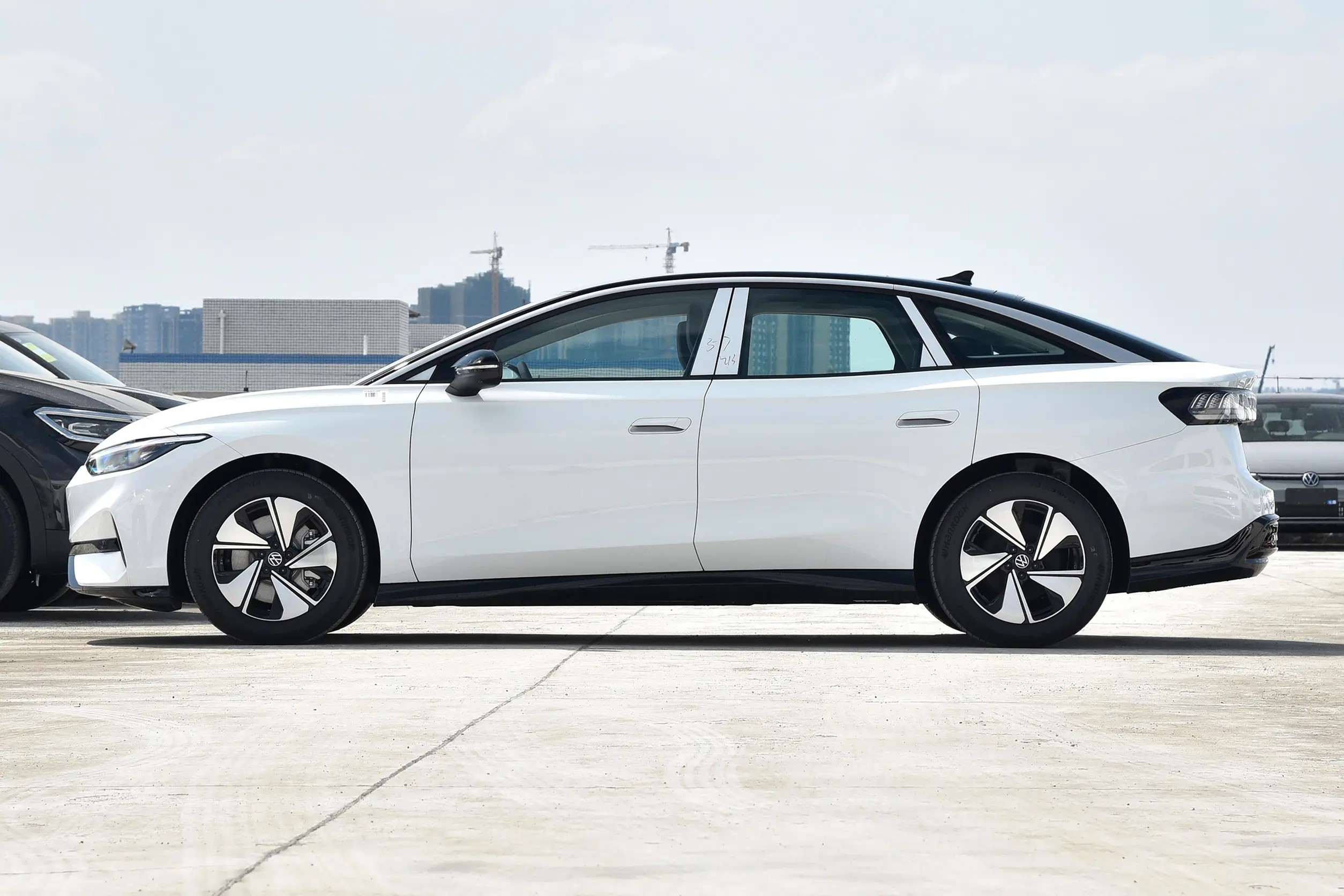 Volkswagen Electric Car ID7 Vizzion Version Combination of Style and Performance