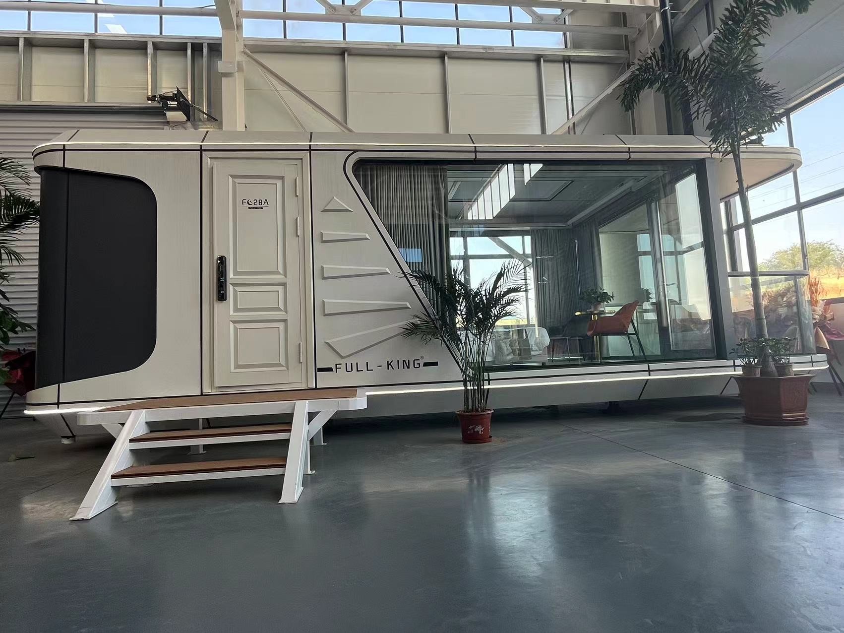 Modern And Stylish Prefabricated Luxury Tiny House Capsule 10T With Smart System Holiday Mobile Hotel