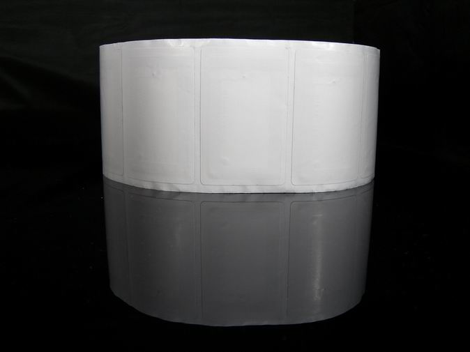 OEM Long Range Passive RFID Chip Sticker Smart Adhesive UHF RFID Smart Tag