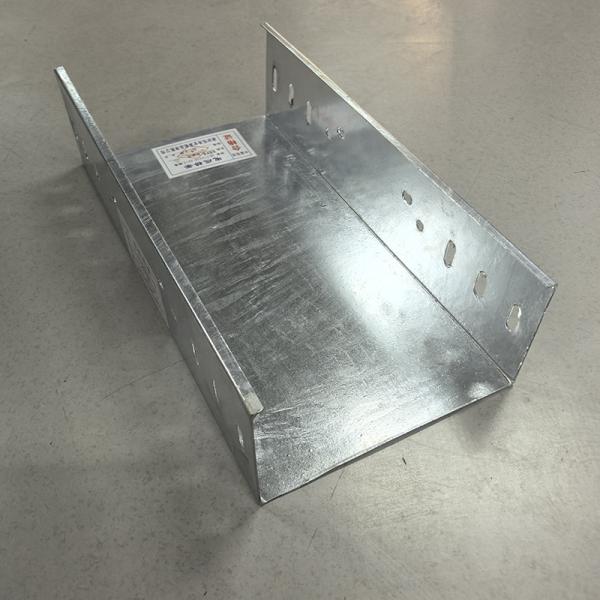 Cable Tray Hot Dip Galvanized Wall Mounted / Floor Mounted Installation Indoor