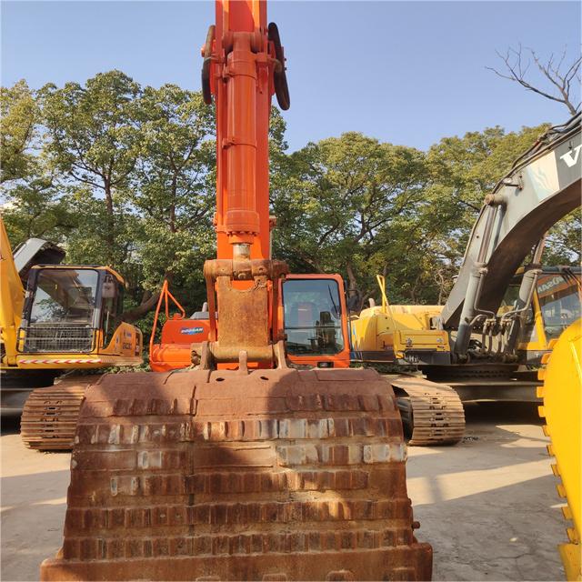 Strong and Simple Maintenance Crawler Excavator Machine with Original Hydraulic Pump