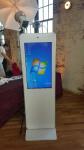 Cheap 42" touch screen photobooth party wedding portable photo booth