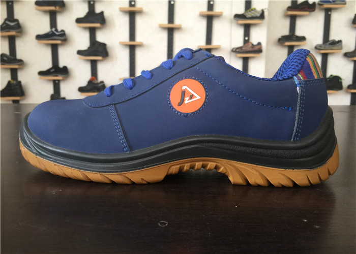Embroidered Insulation Formal Safety Shoes , Trainer Style Safety Shoes