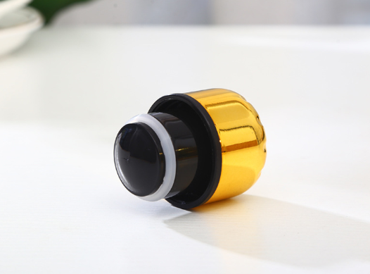 Lowr MOQ Selling 500ML UV Gold Color Stainless Steel Vacuum Thermos Mug CUP In Stock
