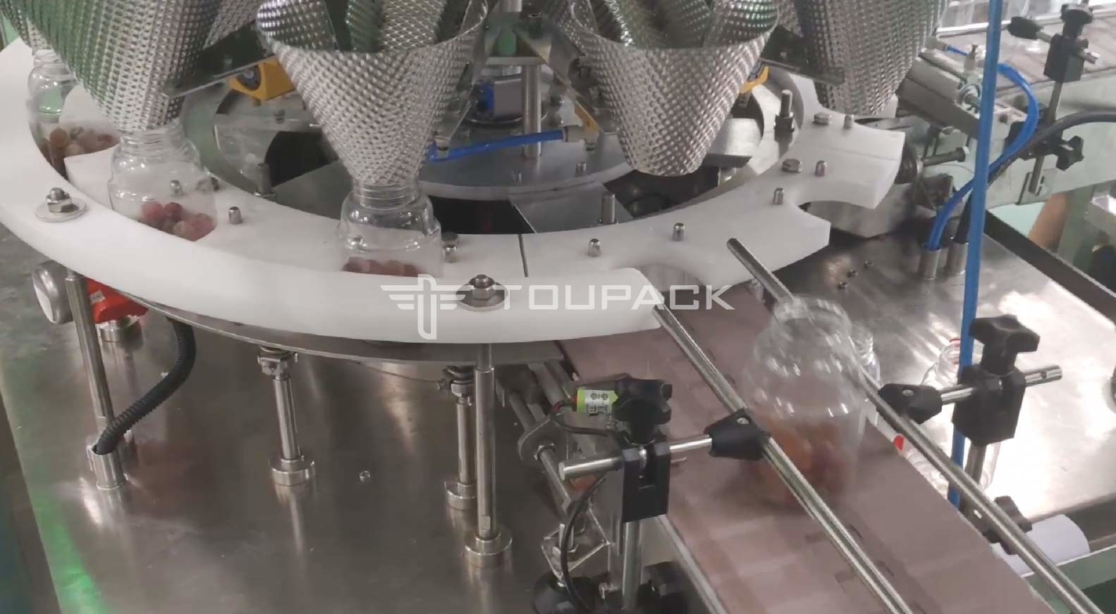 Automatic Counting Filling Packaging Machine For Pillow Bag Premade Doypack Gummy Bear Candy