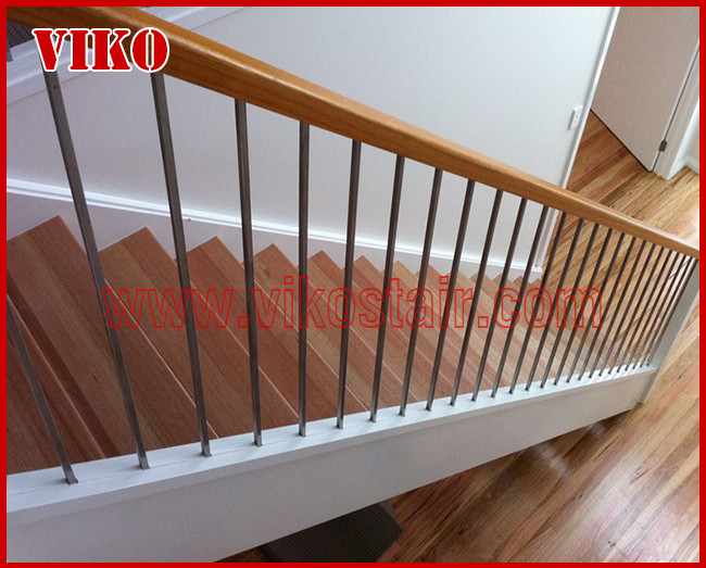 Wrought Iron Staircase VK88S Wrought Iron Handrail Tread Beech ,Railing tempered glass, Handrail b eech Stringer,carbon