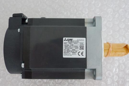 Mitsubishi Servo Motor HG-KN73J-S100 MR-JE Series 3-phase 200 VAC to 240 VAC Original adn New