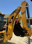 Used Excavator Caterpillar CAT420F Road Painting Machine / Secondhand Japan