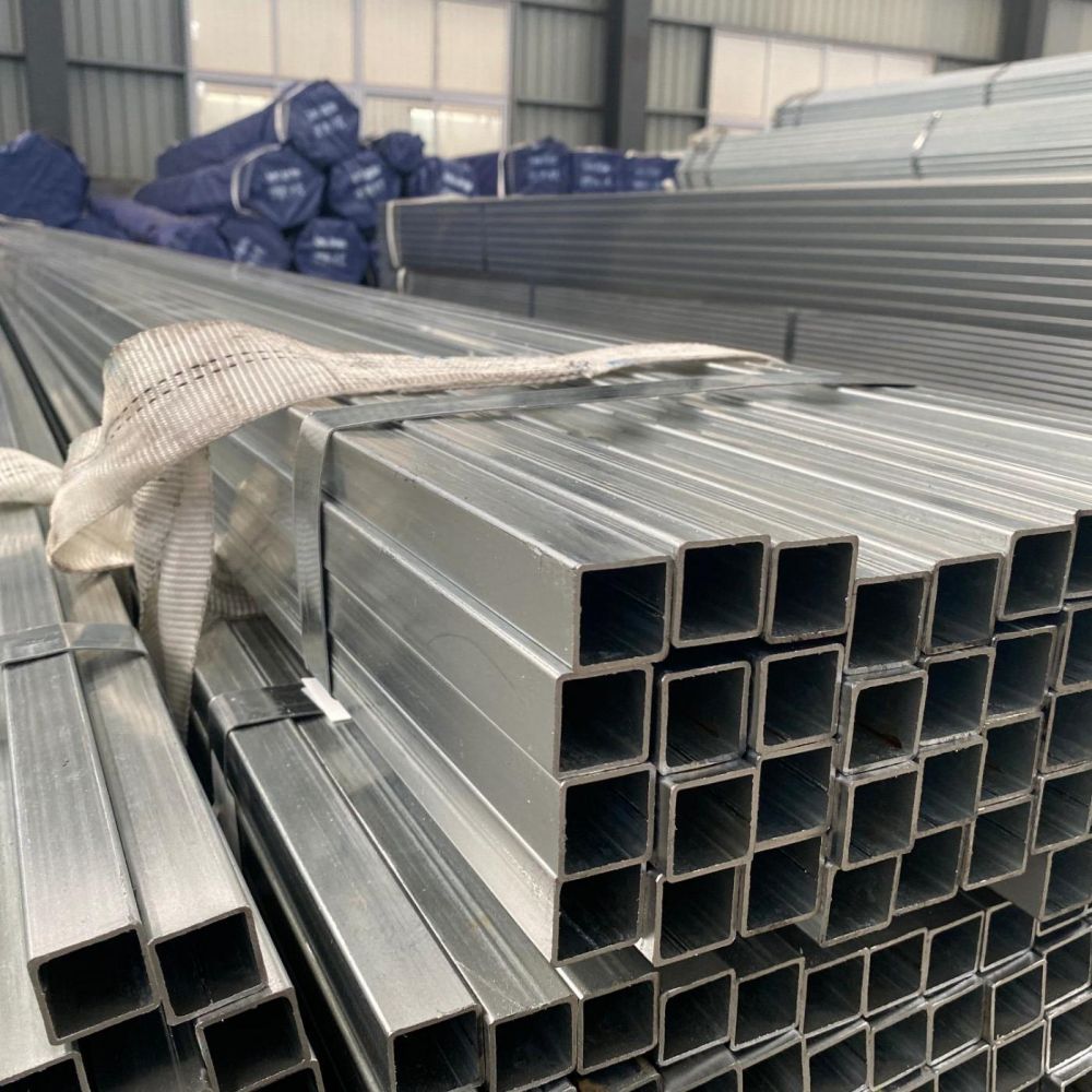 Q235B A36 Low-Carbon Hot Dipped Pipe with 20x20mm---500x500mm Out Diameter Galvanized Square Steel Tubes