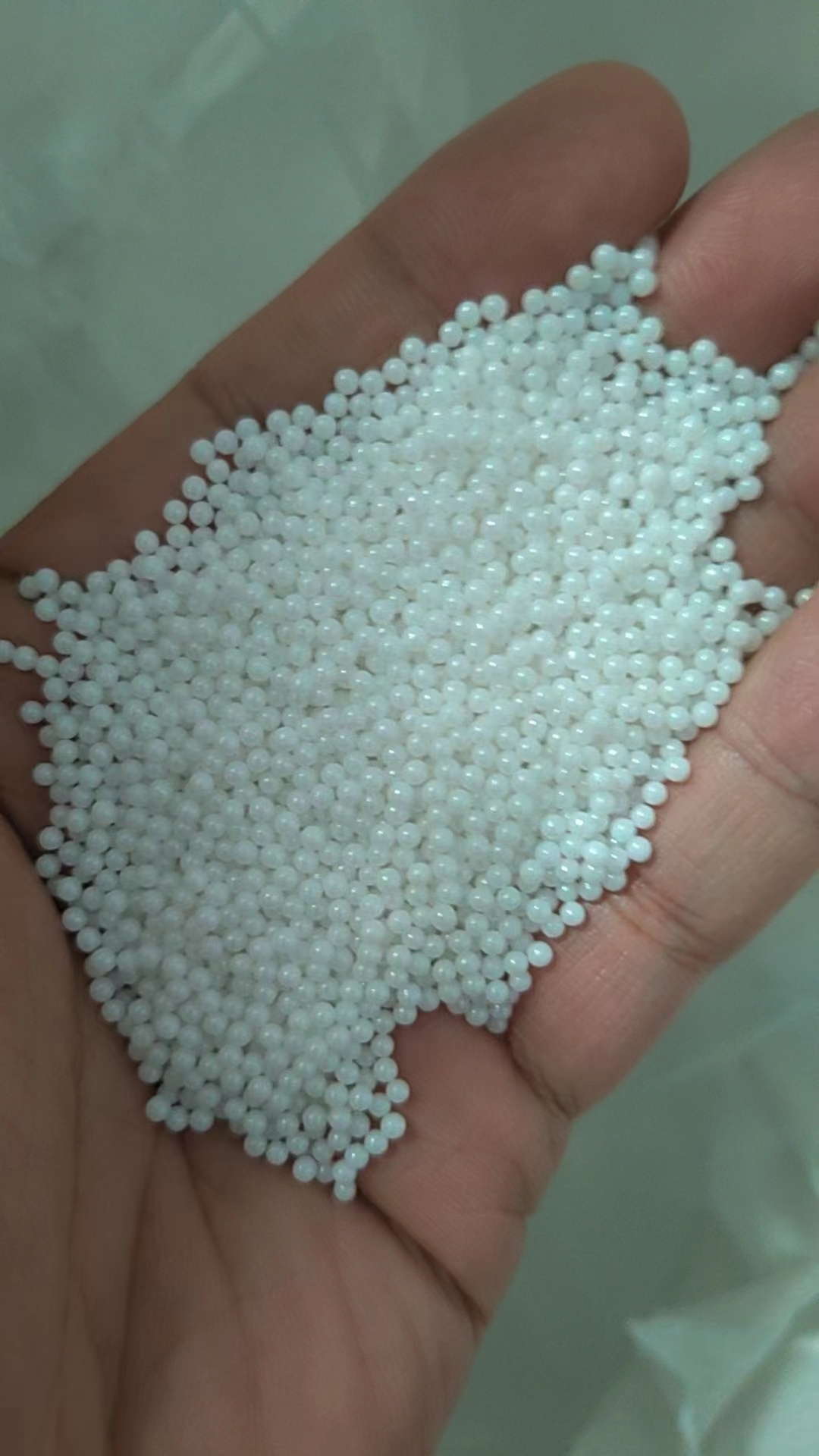 OEM Jet Mill Alumina Grinding Balls Zirconia Media Beads High Energy