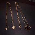 Van Cleef Arpels Luxury Gold Jewelry Sweet Alhambra Pendant Yellow Gold Mother