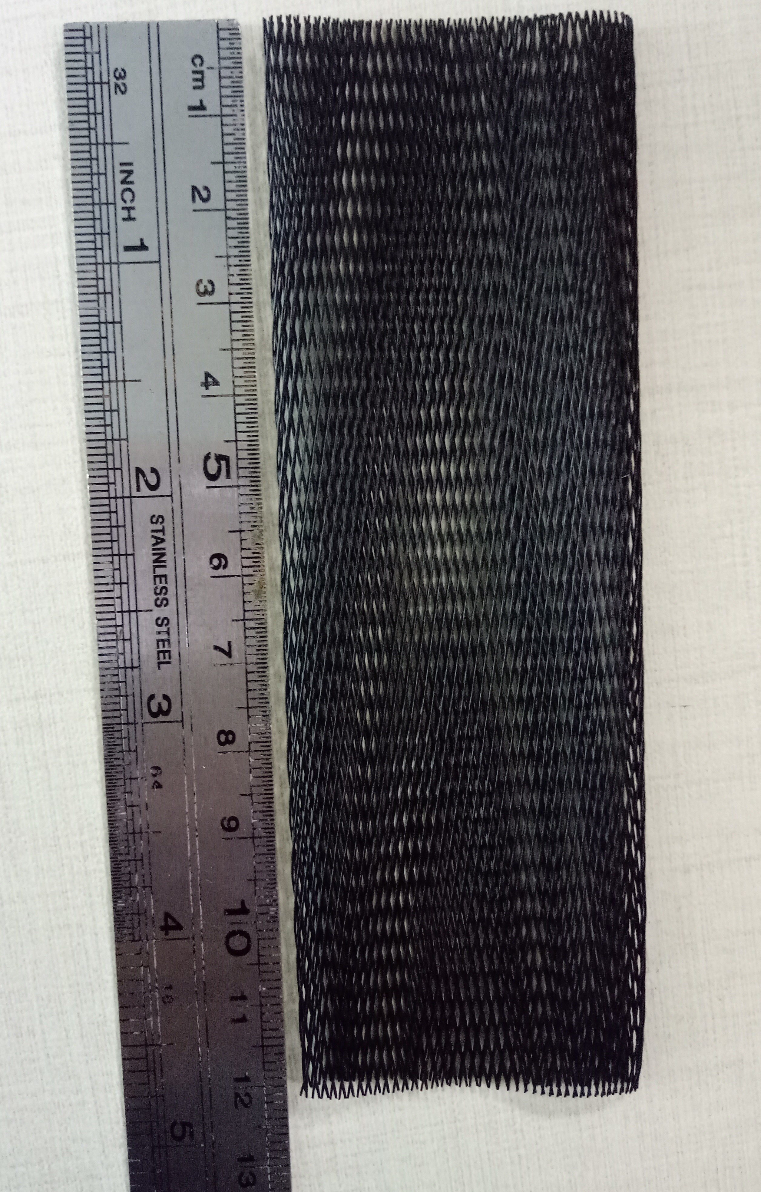 Soft Polyethylene Plastic Mesh Sleeving , Tubular Netting Sleeves Easy To Store