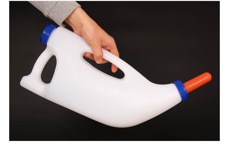 Round Nipple Calf Feeding Bottle For Newborn Calves