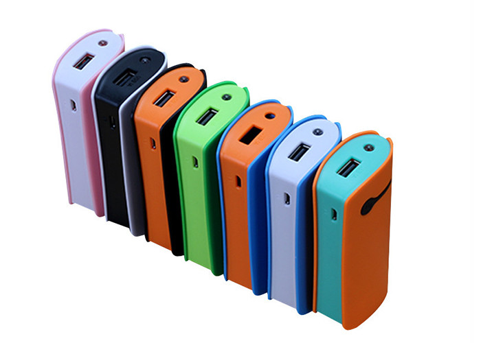 5200mah Lipstick Battery Charger , Small Portable Battery Charger Ce Certification