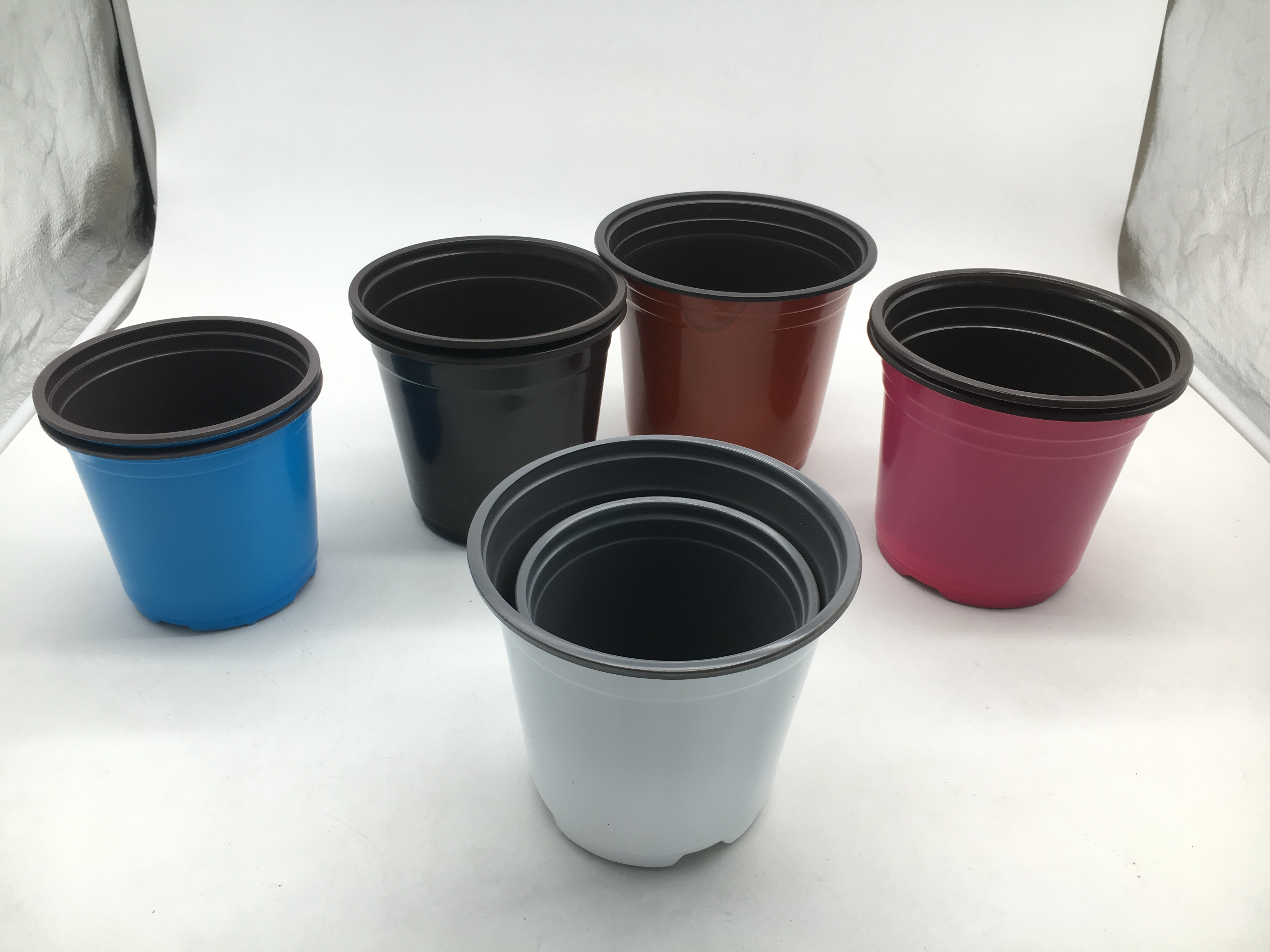 High quality red color plastic flower pot