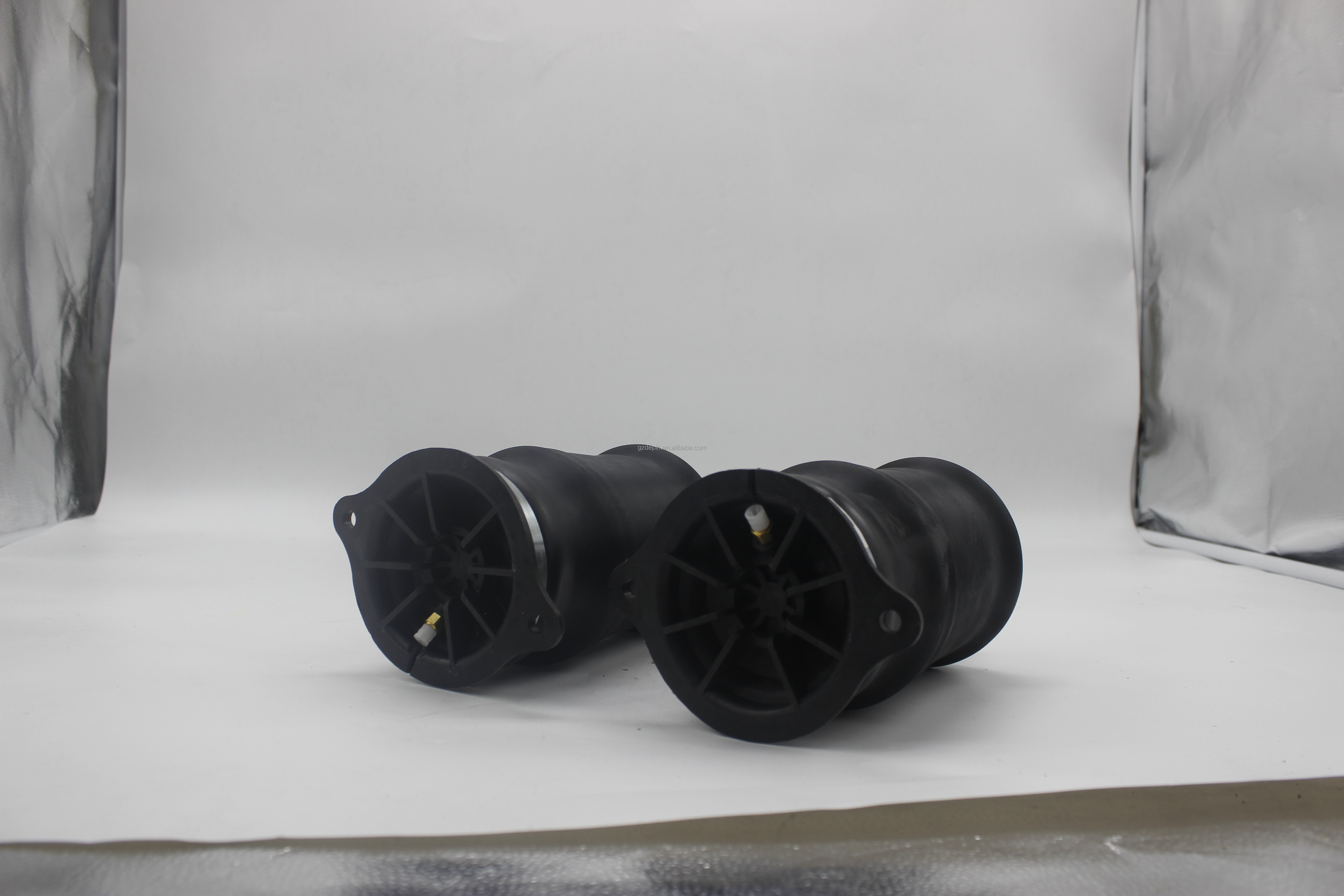 6393280201 6393280301 Rear Left or Right Air Suspension Spring for Mercedes W639 V260