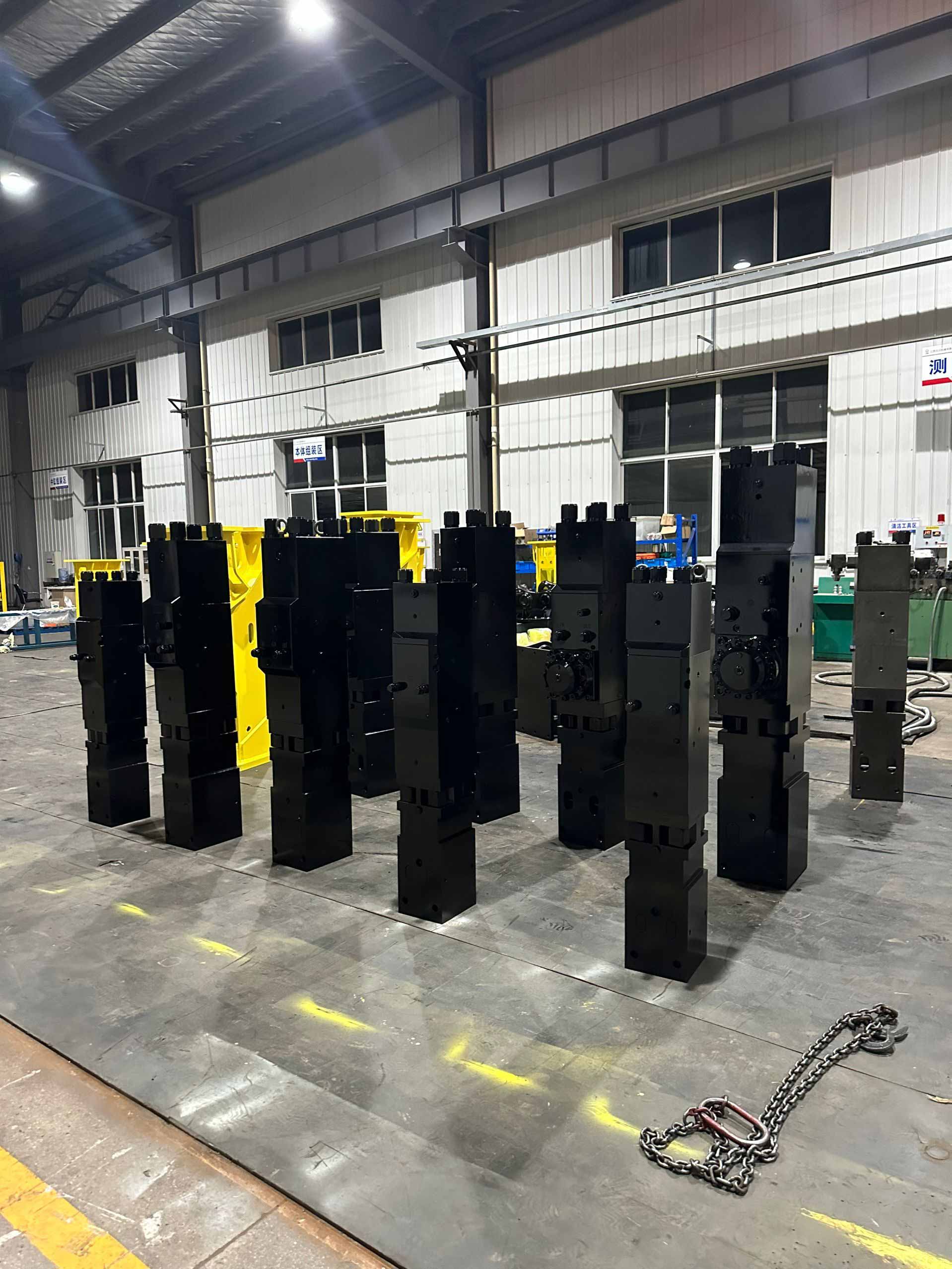 GCB60 GCB100 GCB210 Construction Main Body Hydraulic Breaker for Excavator Spare Parts Product Weight KGS 420 KGS Metal Color 9