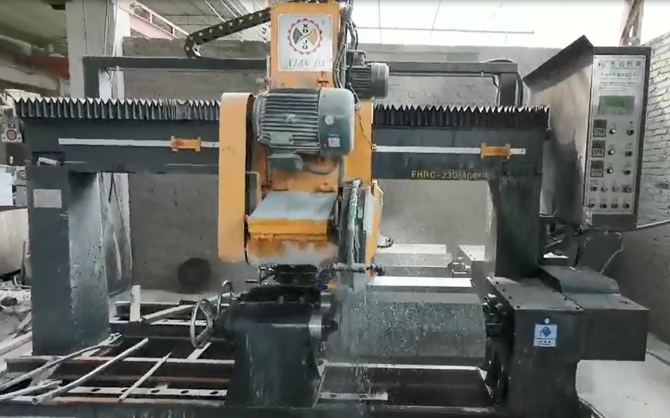 PLC/CNC High Accuracy Four Pcs Blauster Cutting Machine For Pillar , Column Caps , Roadblock