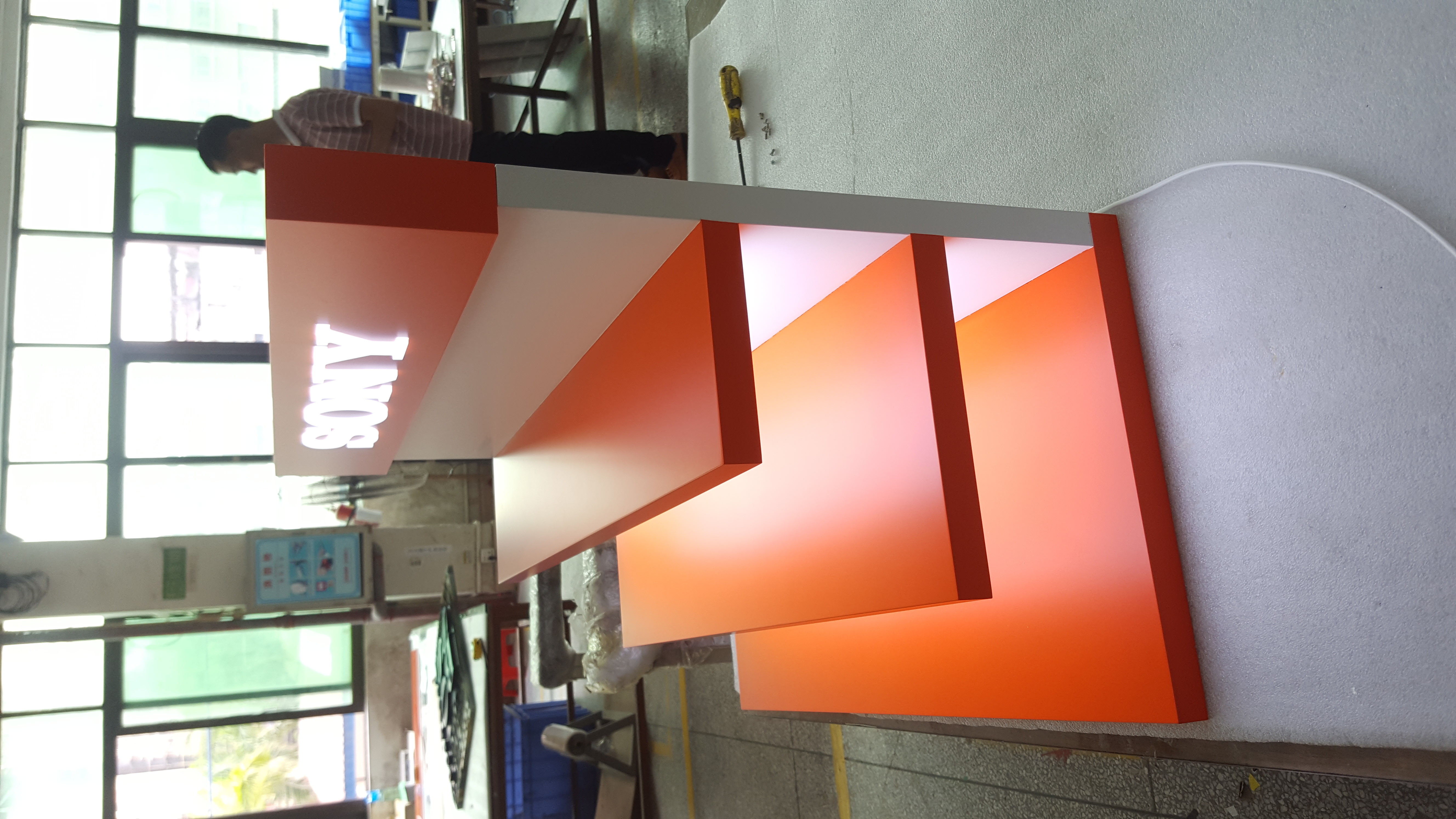 Aluminum Showcase Window Display , Golden Visual Merchandising Windows