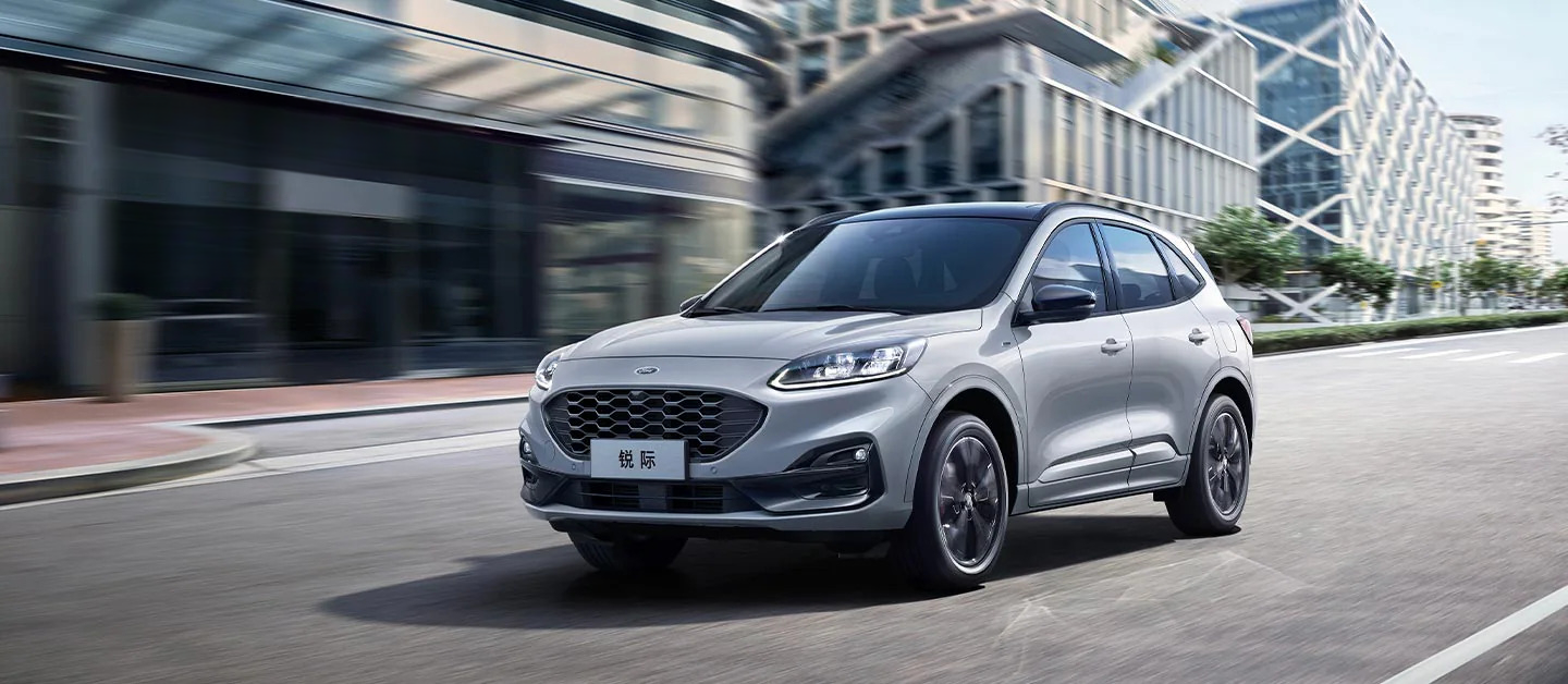 4585*1882*1688mm Length * width * height Changan Ford EcoBoost ST-Line Pro Ruiji Edge Electric Assist Energy Petrol Car