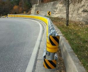 Quality 10 Years Lifetime HDG Highway Roller Barrier for Highway Construction wholesale