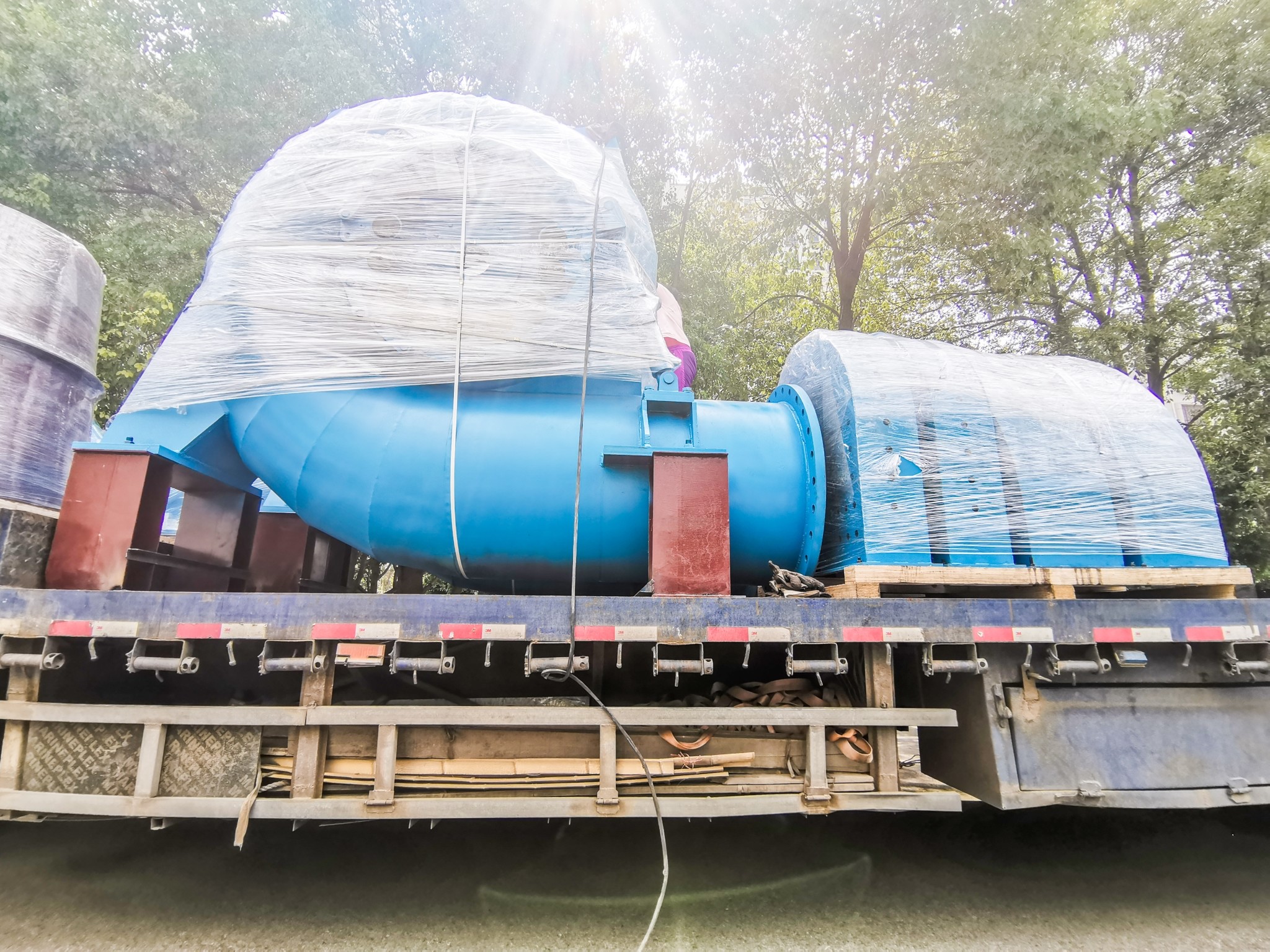 Capacity Steel Hydroturbine Generator 200kw-20mw 50HZ/60HZ 5m-500m Water Head