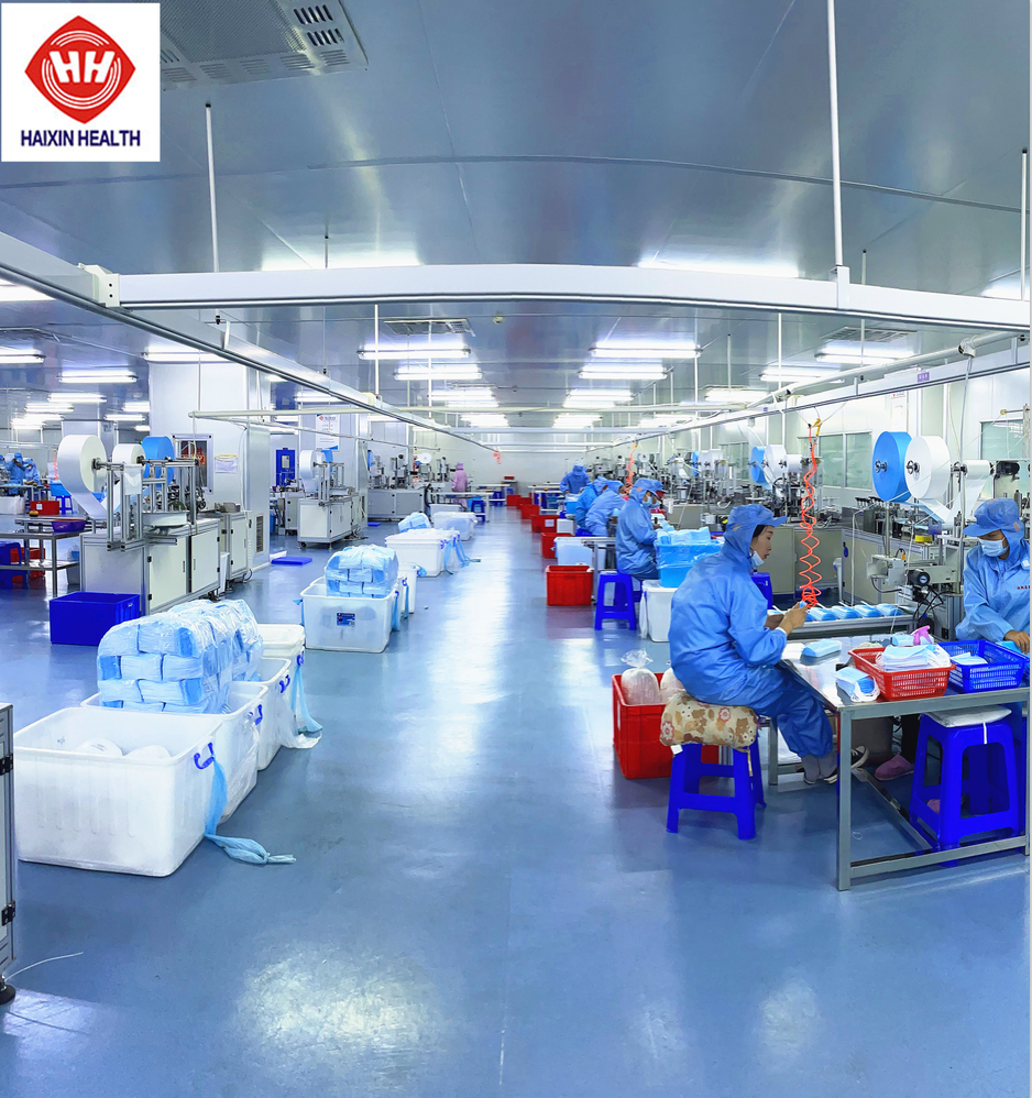 120x140cm Sterile Disposable Gowns , long ties Hospital Isolation Gown