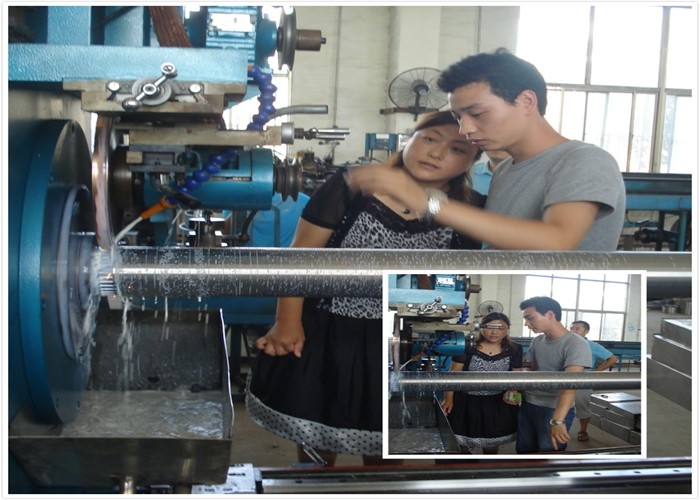 Automatic Cylindrical Wedge Wire Screen Welding Machine With Mitsubishi Siemens Servo Motor