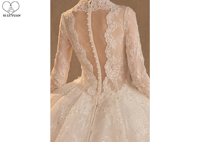 Lace White Backless Evening Gown , Western Wedding Dresses Beading Pleats