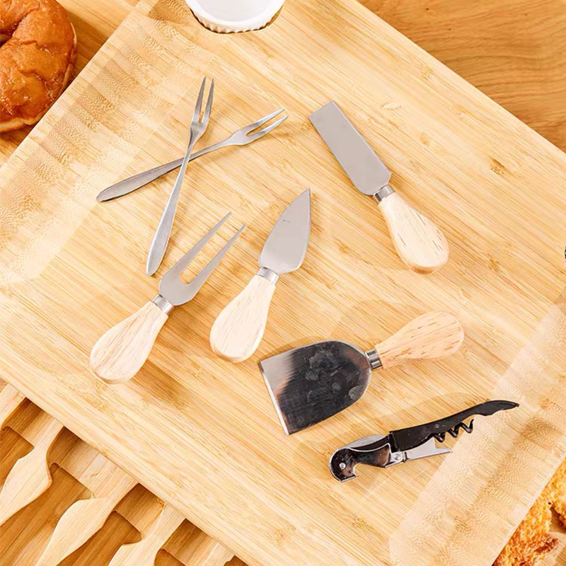 Eco Friendly Bamboo Charcuterie Boards Wood Cutting Blocks With Cutlery Set